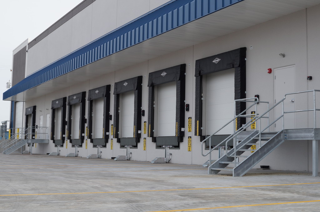 cPad 2 Exterior Dock Doors Virginia Warehousing & 3PL Services